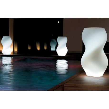 Vaso Twister lighting by 21st Twentyfirst LivingArt